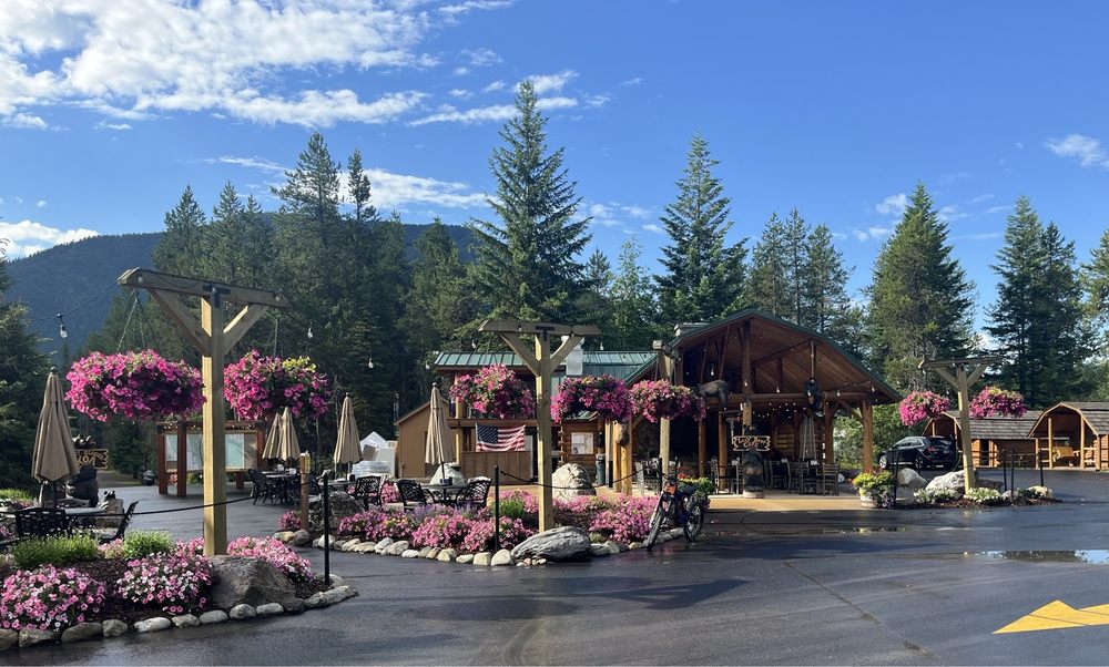 Lazy Bear Cafe