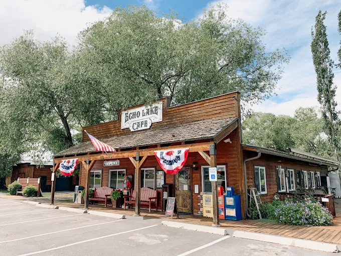 Echo Lake Café